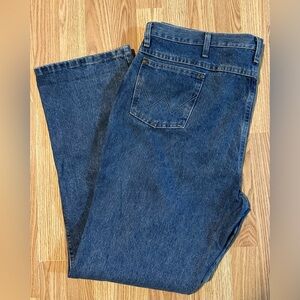 Wrangler Relaxed Fit Blue Jeans 42x32 - Zip Fly & Button Closure
